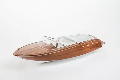 [ AE3085-00 ] Aeronaut comtesse luxusyacht Laatste Kans