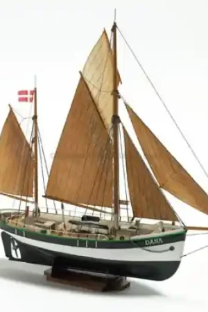 [ BB200 ] Billing Boats Dana 1/60 Lage Kosten