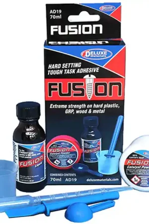 Merkproduct [ KR44014 ] FUSION ACRYLIT 75ccm DELUXE AD19