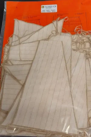 [ M34025 ] Mantua gestikte zeilen Victory (Panart) (Sergal) 1/78 Premium