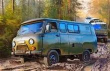 [ ZVE3644 ] 1/35 UAZ 3909 Russian Military Van Direct Verzonden