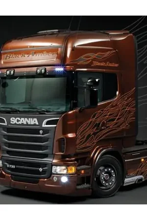 1/24 Scania R730 – Black Amber Italeri 3897 Beperkt Aanbod