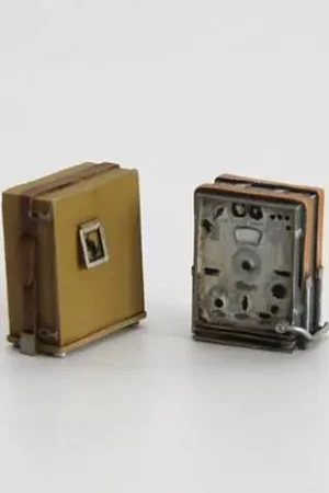 1/35 Duitse Radio met Accu WWII Plusmodel el020 Speciale Aanbieding