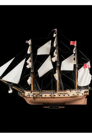 Beperkte Voorraad 1/48 HMS SURPRISE Artesania 22906
