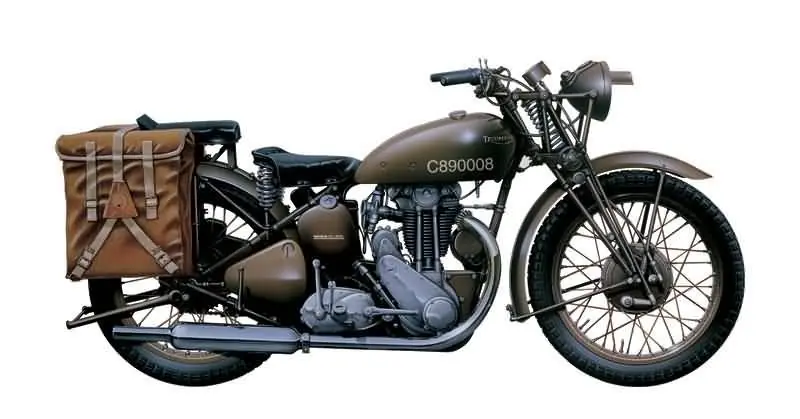 1/9 Triumph 3HW Italeri 7402 Koop Vandaag