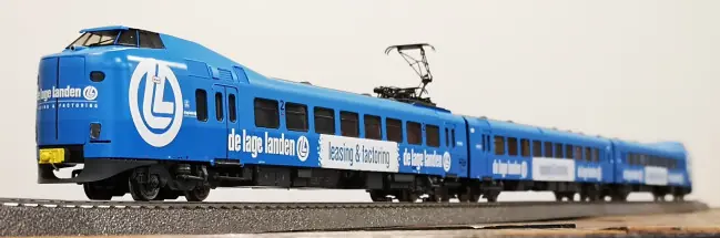 Bestel Nu Marklin 39428 - Driedelig treinstel "De Lage Landen".