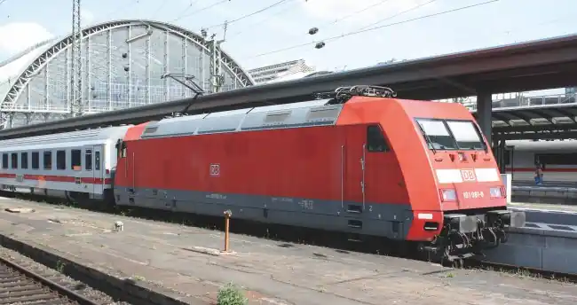 Piko 51101 - ~E-Lok BR 101 DB AG VI + PluX22 Dec. Express Levering