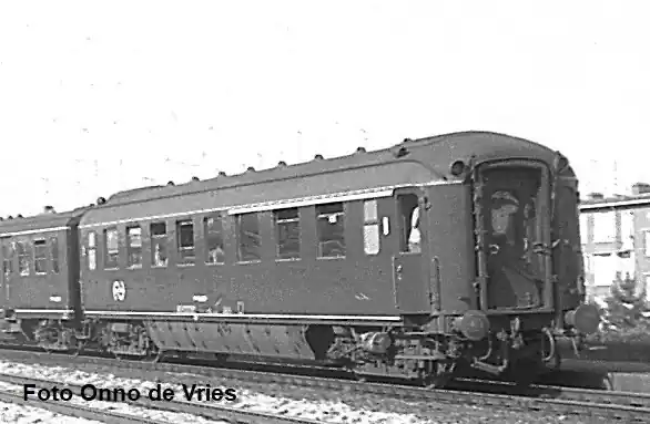 Actieprijs Exact train EX10062 - NS AB 50 84 38-37 083-7 Plan K Berlinerblau, mit NS Logo, Ohne Klassenlogo