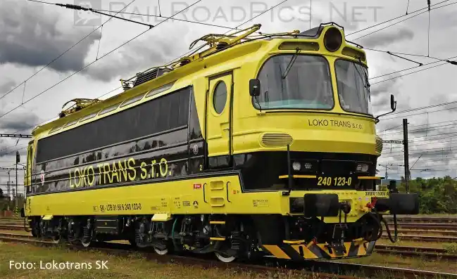 Tijdelijk Beschikbaar Piko 51997 - ~E-Lok/Sound Rh 240 Laminátka gelb-schwarz Lokotrans VI + PluX22 Dec.