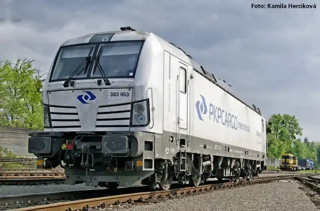 Weekendaanbieding Piko 21746 - E-Lok BR 383 PKP Cargo International VI + DSS PluX22