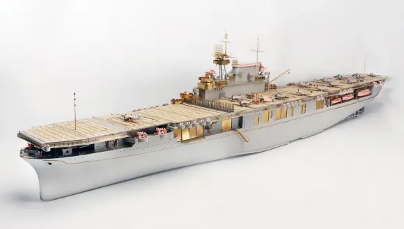 Finale Uitverkoop USS CV-6 ENTERPRISE DX WITH FULL WOODEN DECK