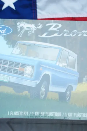 Voordeelprijs Revell 85-4320 1973 Ford Bronco