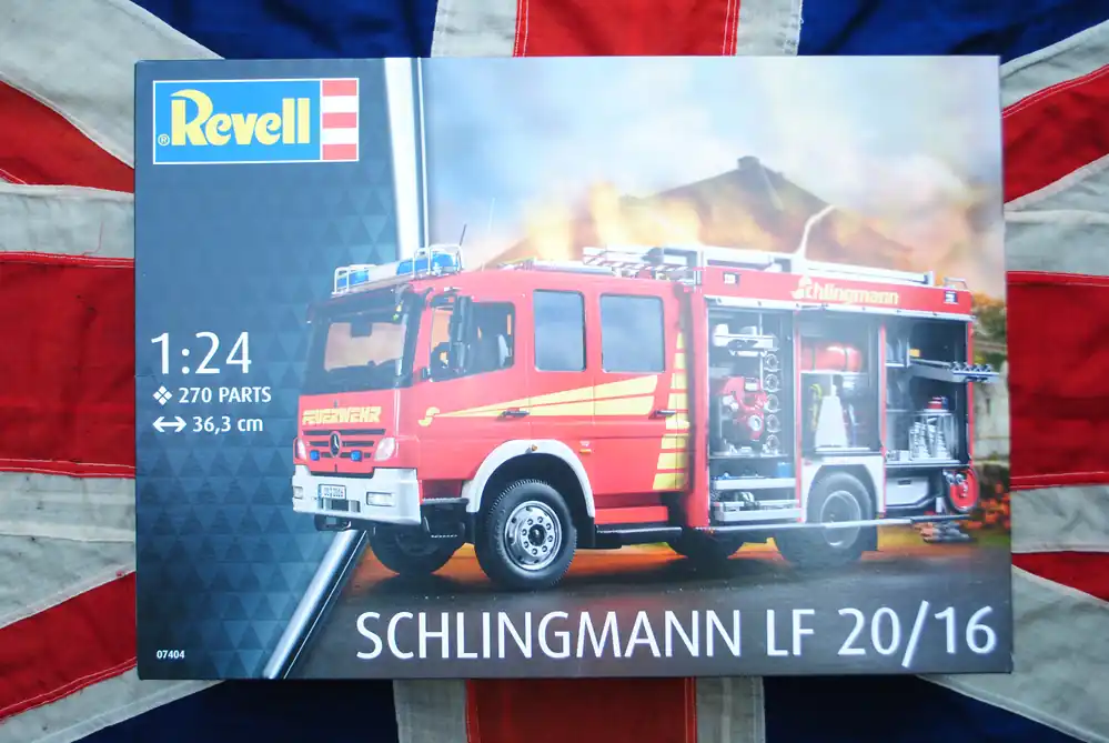 Must-Have Revell 07404 Mercedes-Benz Atego 1529 AF Schlingmann LF20/16