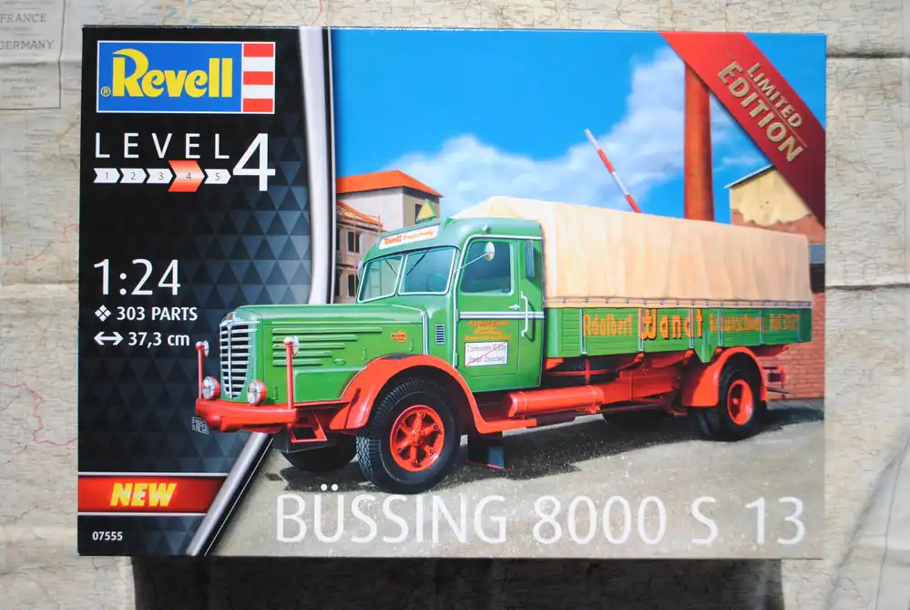 Premium Revell 07555 BÜSSING 8000 S 13