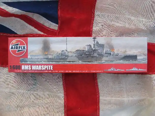 Beperkte Voorraad Airfix A04205 HMS WARSPITE