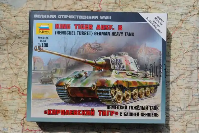 Zvezda 6204 KING TIGER Ausf.B HENSCHEL TURRET German Heavy Tank Weekendaanbieding