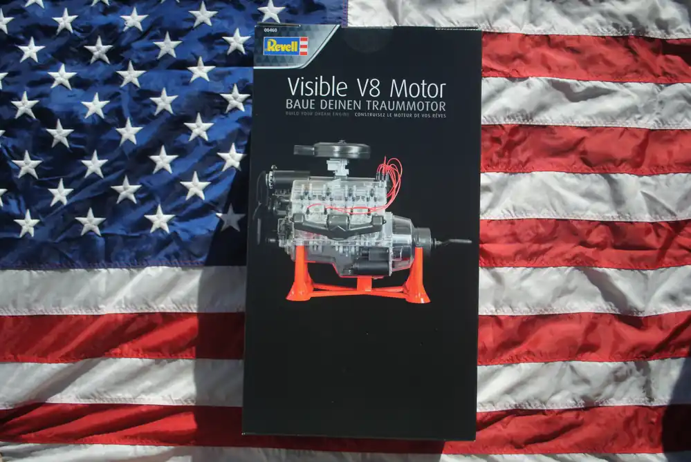 Laatste Kans Revell 00460 Visible V-8 Engine
