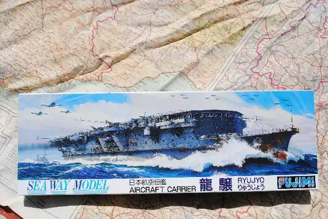 Fujimi 43082 RYUJYO Japanese aircraft carrier Beste Prijs