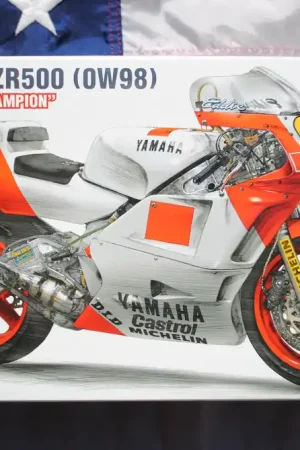 Superprijs Hasegawa 21503 / BK-3 YAMAHA YZR500 ‘OW098‘ 1988 WGP500 Champion