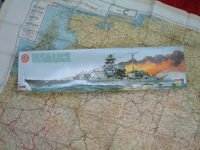 Beperkte Voorraad Airfix 04204 BISMARCK