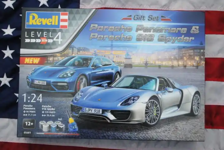 Revell 05681 Porsche Panamera & Porsche 918 Spyder Goedkoop