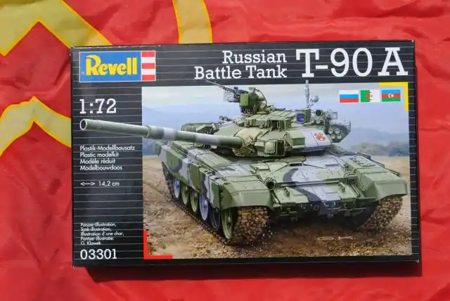 Flitsaanbieding Revell 03301 Russian Battle Tank T-90A
