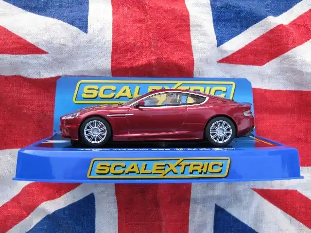 Gratis Retour ScaleXtric C2994 Aston Martin DBS