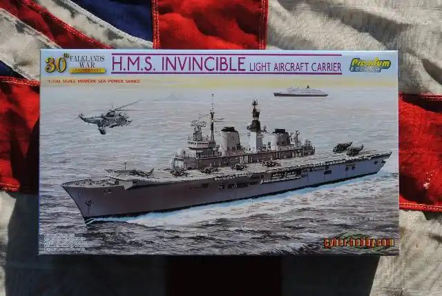 CH7128 H.M.S.INVINCIBLE R05 Light Aircraft Carrier Royal Navy Tijdelijk Beschikbaar
