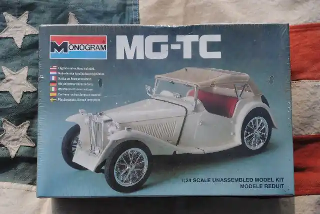 Bestel Nu MON2290 MG-TC