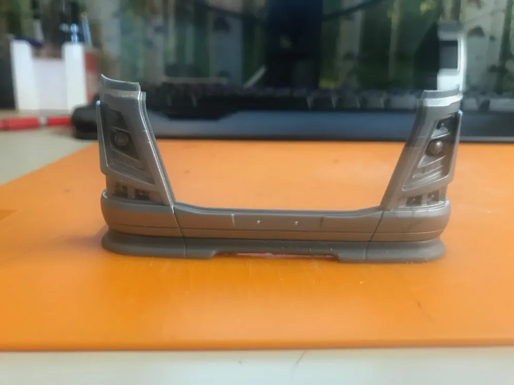 Beperkt Aanbod 1 24 Volvo FH4 Low Frontspoiler Resin onderdeel