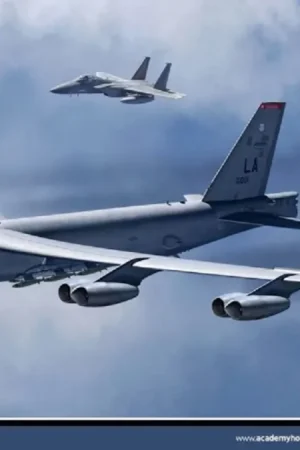 1 144 Academy 12622 Boeing B-52H Plane - 20th BS Buccaneers Plastic Modelbouwpakket Finale Uitverkoop