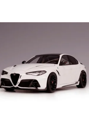 Alfa Romeo Giulia GTA (Bianco Trofeo) 1/18 Motorhelix Nieuw