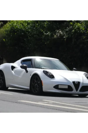 Alfa Romeo 4C (Bianco Carrara opaco) 1/18 BBR Alleen Vandaag