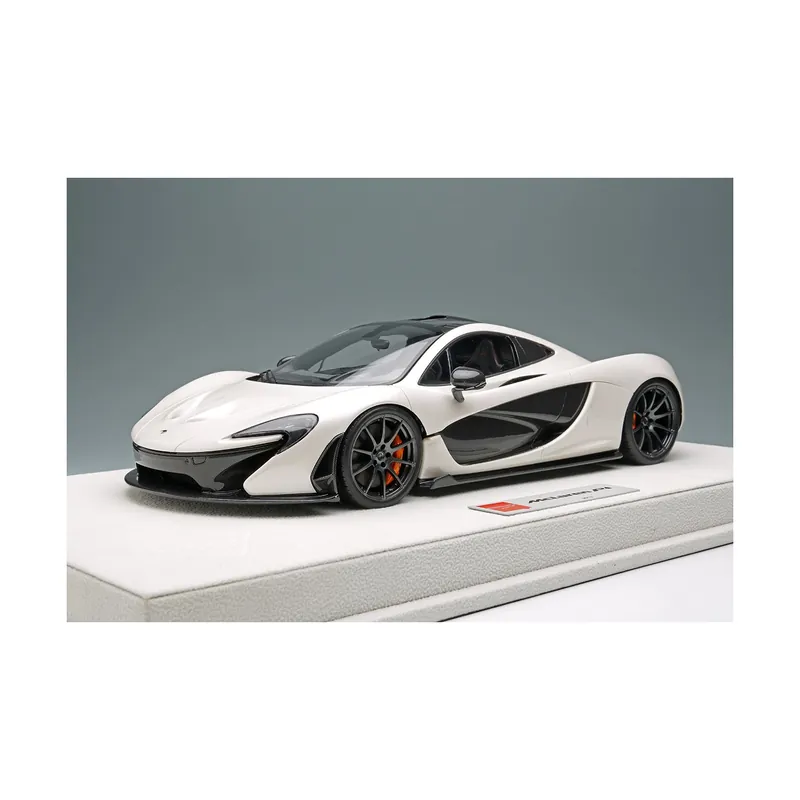 Superprijs McLaren P1 2013 (Pearl White) 1/18 Make-Up Eidolon