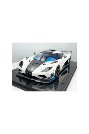 Koenigsegg Agera RS1 1/8 FrontiArt Must-Have