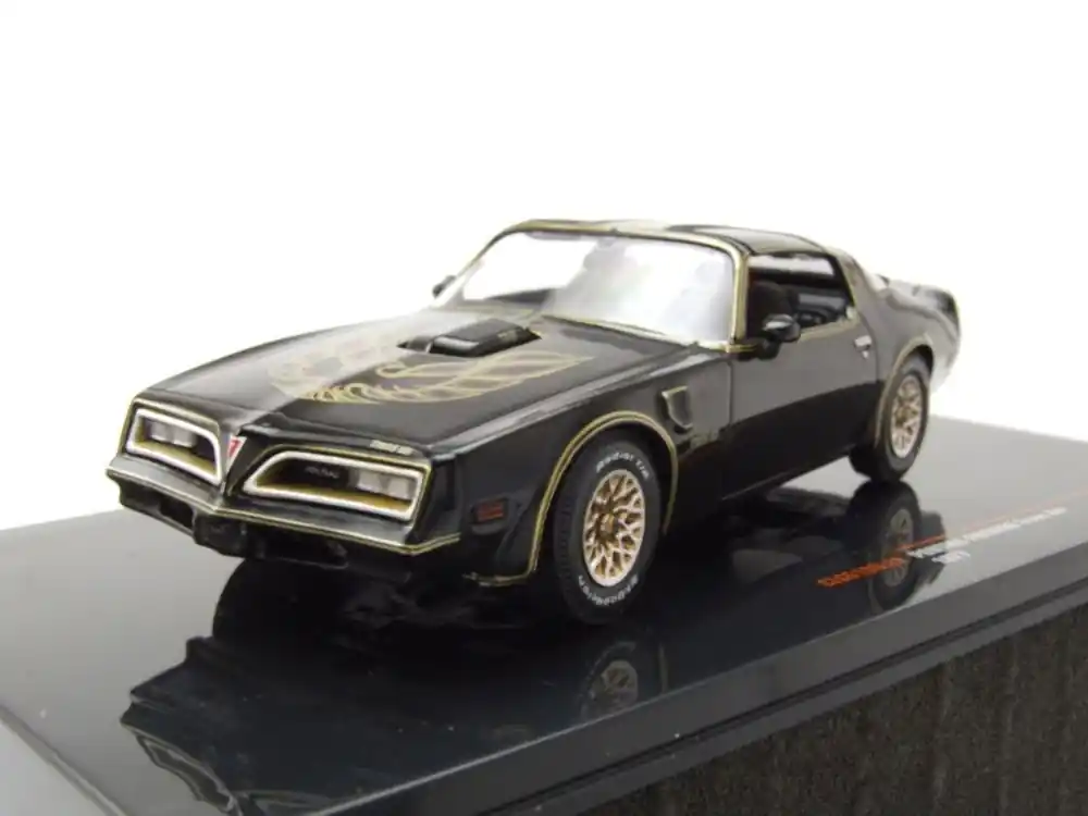 Pontiac Firebird Trans Am 1977 - 1 43 - IXO Models Express Levering