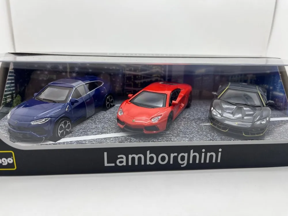 Nu Kopen Lamborghini SET 3x Urus 2018 + Aventador 2018 + Centenario LP770-4 2016 - 1 43 - Bburago