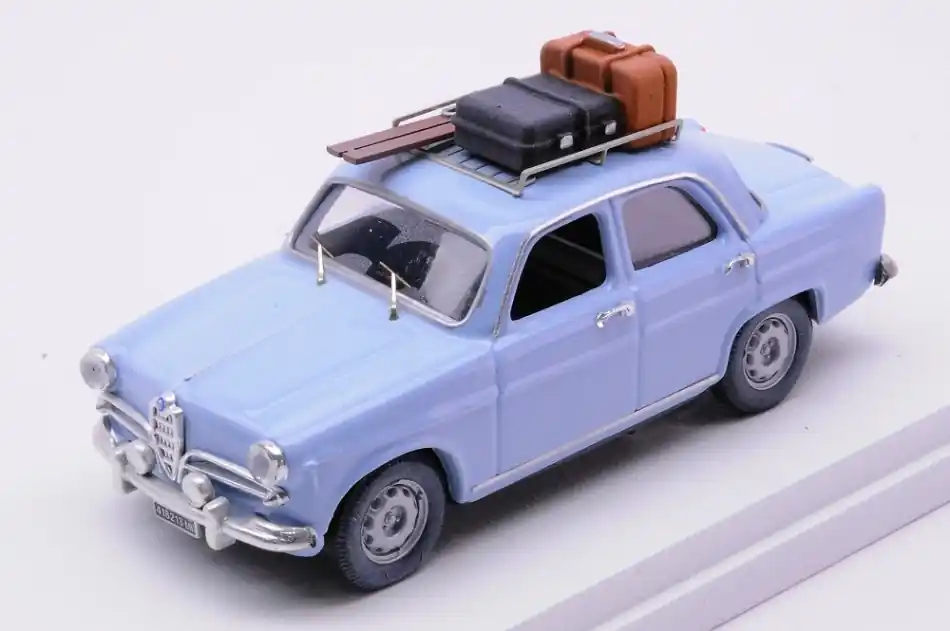 Alfa Romeo Giulietta Winter Holidays 1959 + Roofrack + Skis + Luggage - 1 43 - Rio Aanbieding