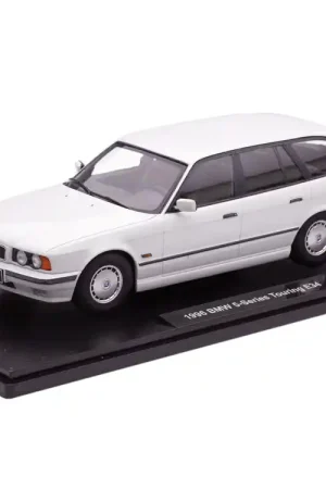 Beperkt Aanbod BMW 5-Series Touring E34 1996 - 1 18 - Triple 9 Collection