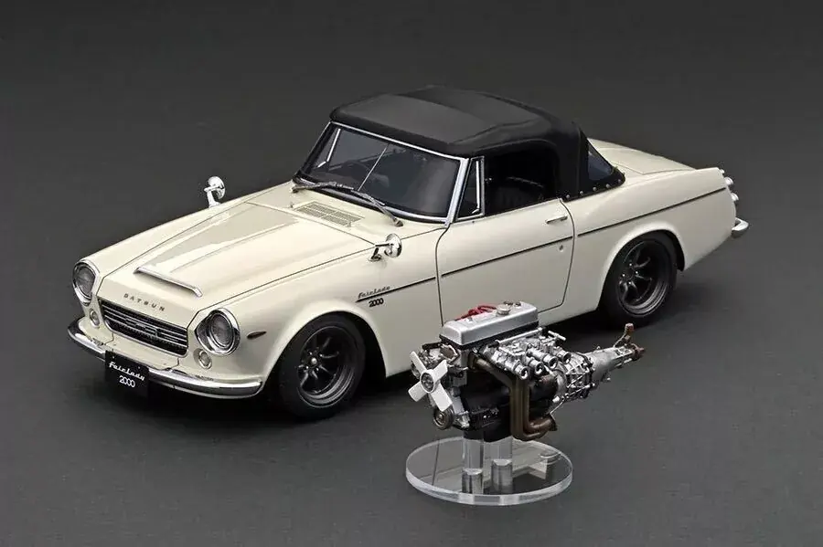Direct Beschikbaar Datsun Fairlady 2000 (SR311) + U20 Engine/Gearbox - 1 18 - Ignition Model