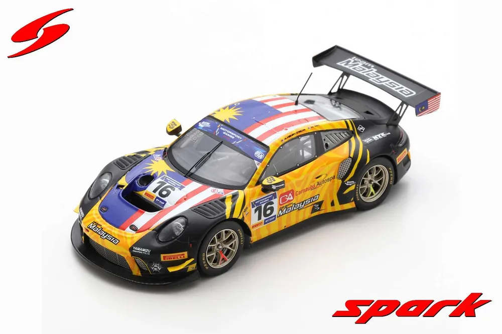 Direct Beschikbaar Porsche 911 GT3 R 16 Team Malaysia FIA Motorsport Games GT Cup Vallelunga (I) 2019 - 1 43 - Spark