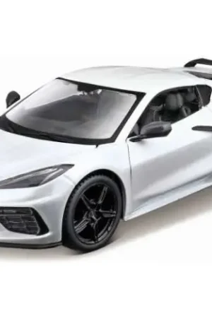 Nieuw Chevrolet Corvette Stingray Z51 2020 ‘Metal Modelkit‘ - 1 24 - Maisto