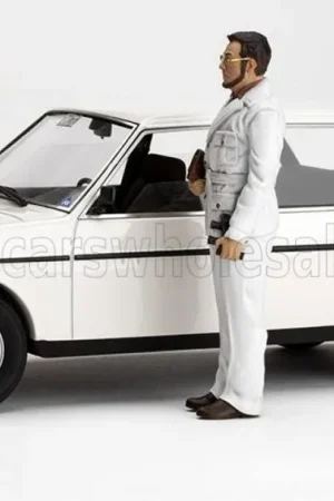 Aanbieding FIAT 131 PANORAMA SW 1981 - MOVIE - BIANCO ROSSO E VERDONE , MET FIGUUR