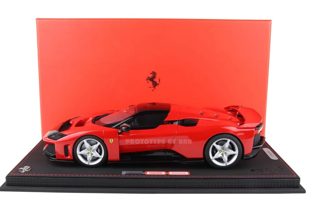 FERRARI F80 ROSSO CORSA - ZILVEREN VELGEN Superprijs
