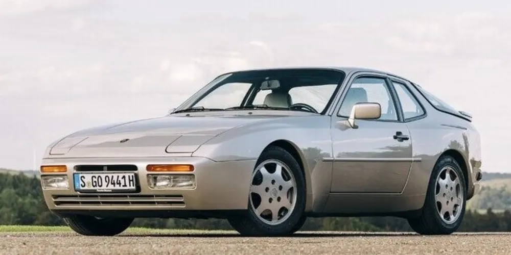 Finale Uitverkoop PORSCHE 944 TURBO S2 BAMBOO METALLIC 1989