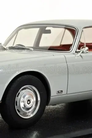 JAGUAR XJ6 4.2L MKI 1968 1 18 CULT SCALE MODELS Laatste Versie