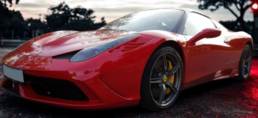 FERRARI 458 SPECIALE EEN SPIDER ROSSO CORSA MET ZWARTE ROLBEUGEL Beperkt Aanbod