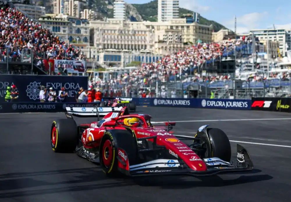 Koopje FERRARI SF25 MONACO LIVERY 1/12 BBR