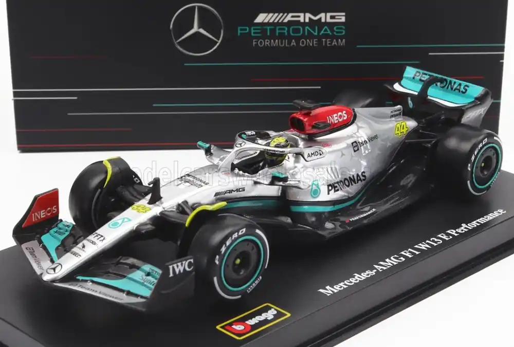MERCEDES GP - F1 W13E TEAM MERCEDES-AMG PETRONAS F1 N 44 SEASON 2022 LEWIS HAMILTON - WITH HELMET AND PLASTIC SHOWCASE Nu Kopen