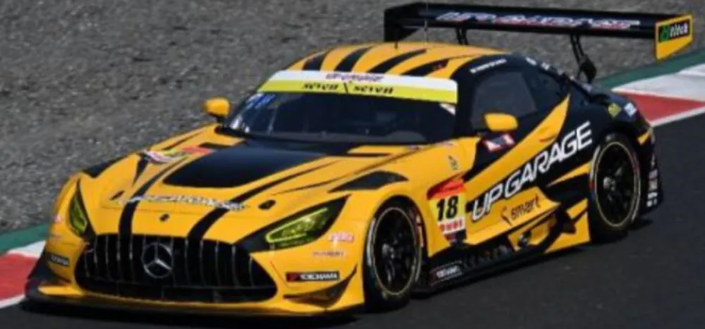MERCEDES-AMG GT3 N°18 TEAM UPGARAGE GT300 SUPER GT 2025 T. KOBAYASHI - Y. NOMURA Gratis Retour